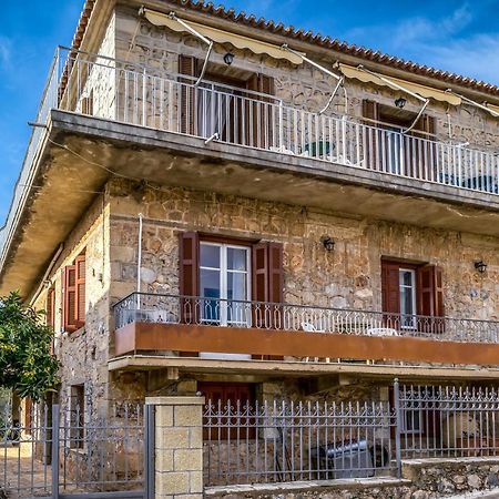 Chrysanthi Apartments Kardamyli Exterior foto