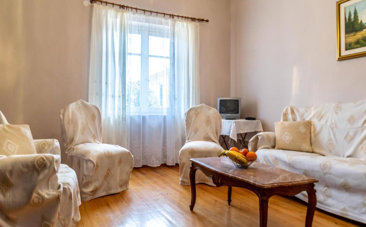 Chrysanthi Apartments Kardamyli Exterior foto