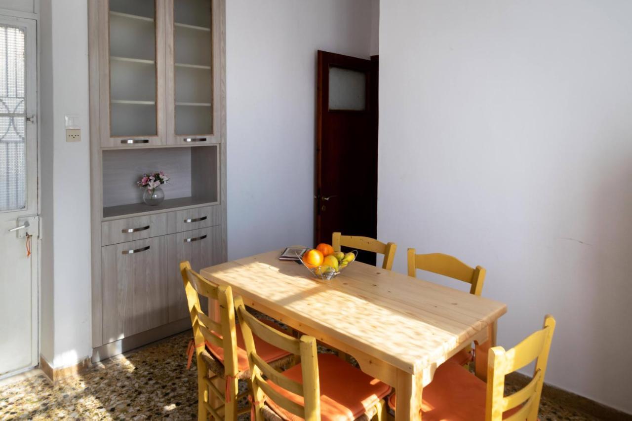 Chrysanthi Apartments Kardamyli Exterior foto