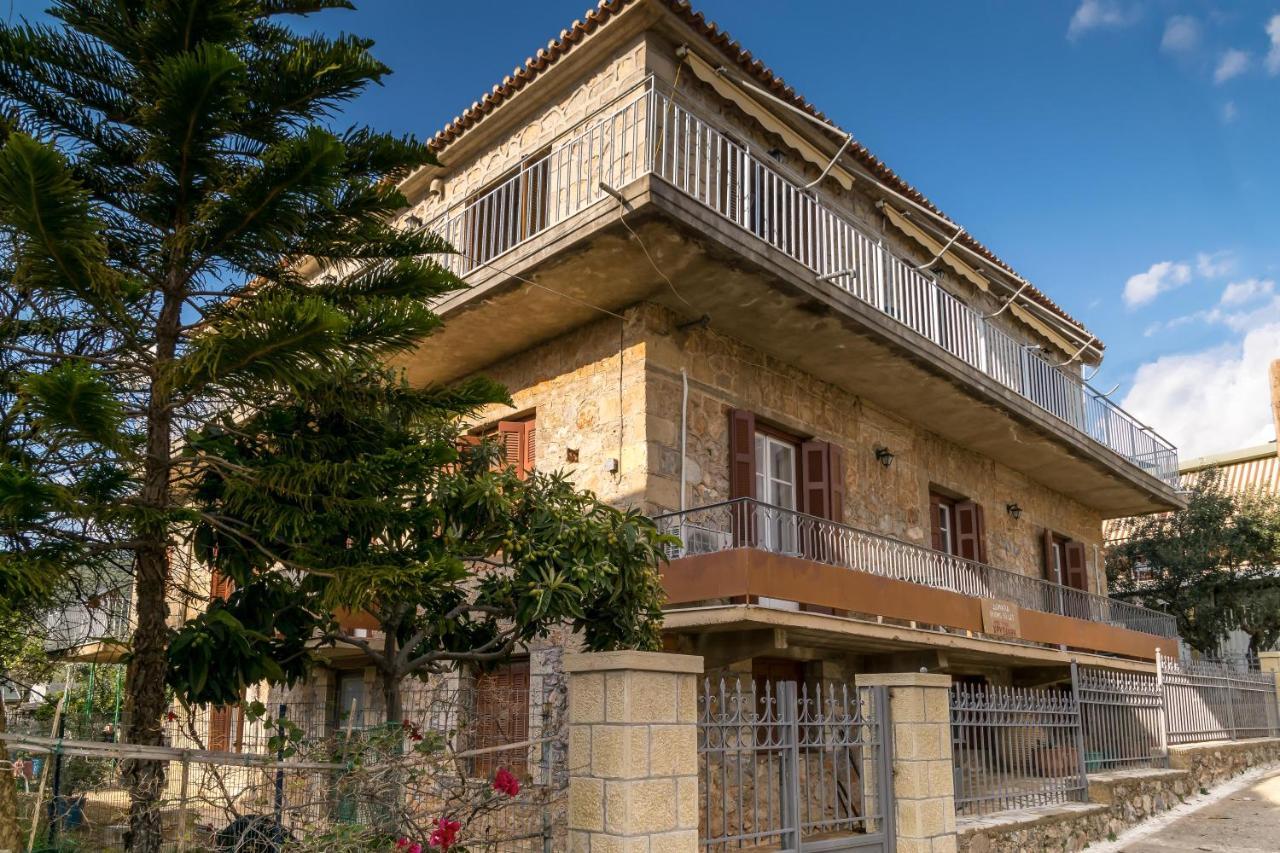 Chrysanthi Apartments Kardamyli Exterior foto